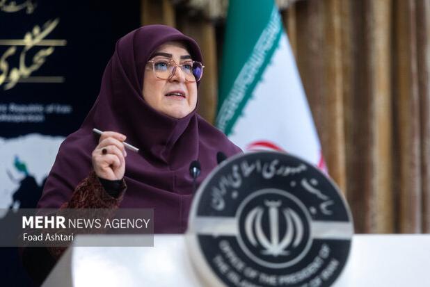 معلمی یعنی  ایستادن بر مرز تفکر، برای برساختن انسان‌هایی آزاد