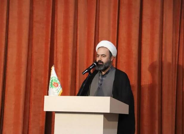 رستمی: دشمن با جنگ شناختی به دنبال ضربه به انقلاب اسلامی است