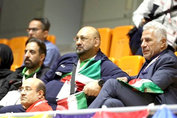 کشتی در کاروان ناشنوایان هم پرچمداری کرد