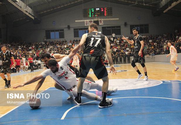 کامبک طلایی گلنور اصفهان مقابل شهرداری گرگان / مدافع‌عنوان قهرمانی در اصفهان زمین‌گیر شد