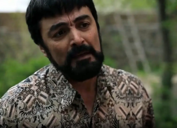 عکس خانوادگی از «کبیر جوانِ آنام» در کنار دو پسرش