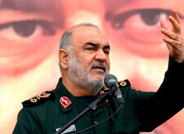 پیام فرمانده کل سپاه خطاب به دونالد ترامپ