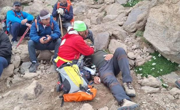 نجات چهار کوهنورد مفقود شده در ارتفاعات مشگین‌شهر