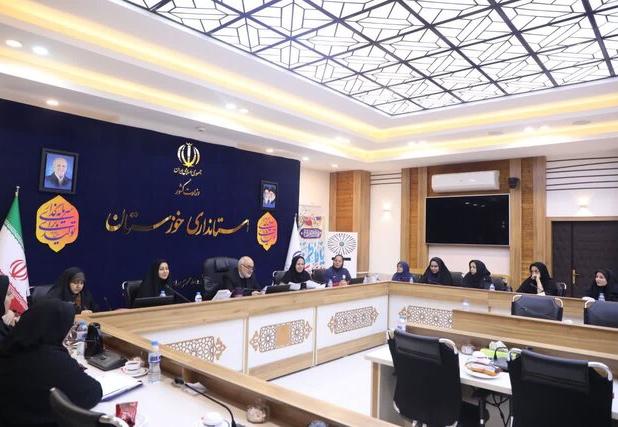 ضرورت بهره‌گیری از توان مدیریتی زنان در بخش‌های مختلف