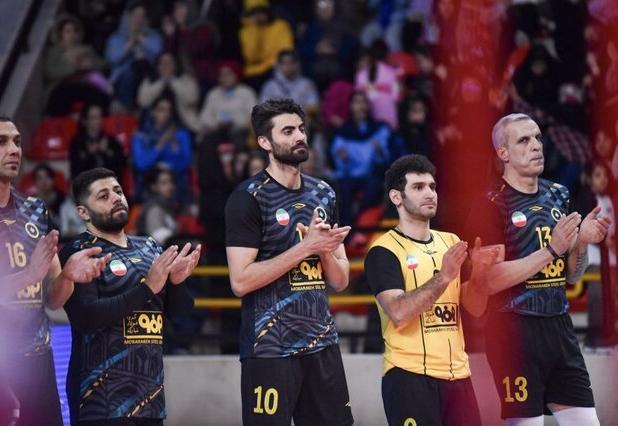 تیم والیبال سپاهان روی نوار پیروزی