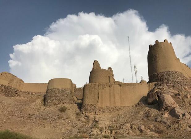 سرپرست میراث فرهنگی کرمان: مرمت قلعه تاریخی شهرستان کهنوج آغاز شد