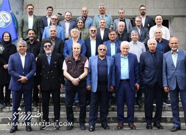 استقلال متوقف شد، استقلالی‌ها کیک خوردند!