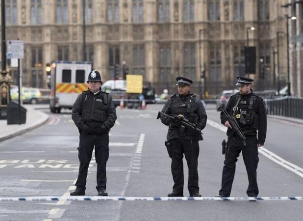 پلیس انگلیس تدابیر امنیتی اطراف معابد یهودی را تشدید کرد