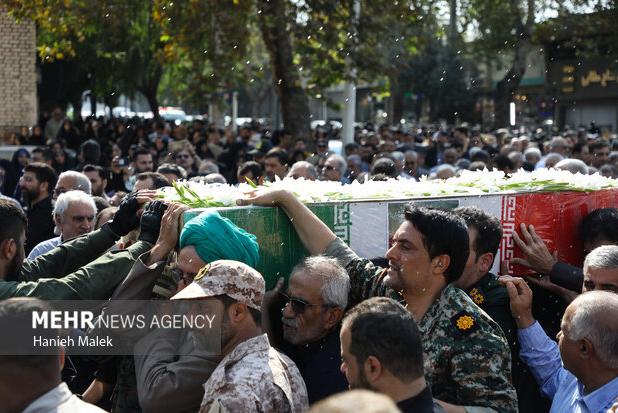 مراسم تشییع پیکر شهید امیر حسین شیخی در شهرستان هرسین برگزار شد
