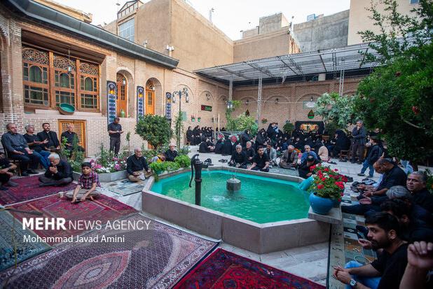 روضه های خانگی در خلخال انتقال پیام عاشورا به جامعه است