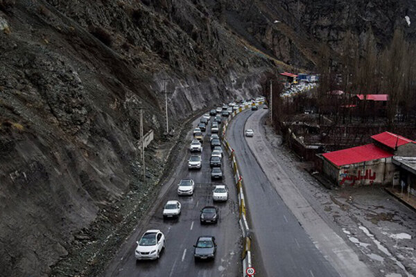 جاده چالوس پس از ۳ روز یک‌طرفه شدن، دوباره دوطرفه می‌شود