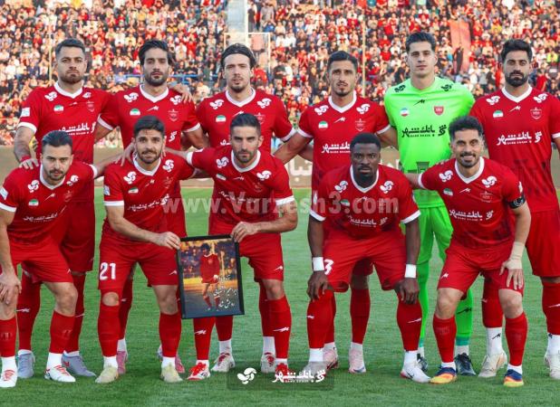 پرسپولیس با یک پوستر، جواب فحاشی تراکتوری‌ها را داد
