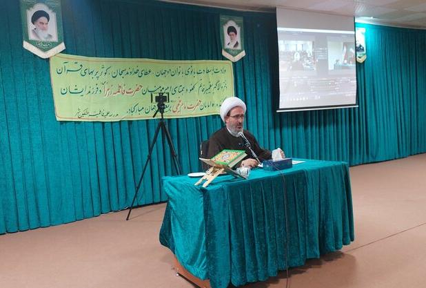 زنان و دختران جامعه ما سیره حضرت زهرا را سرلوحه زندگی خود قرار دهند