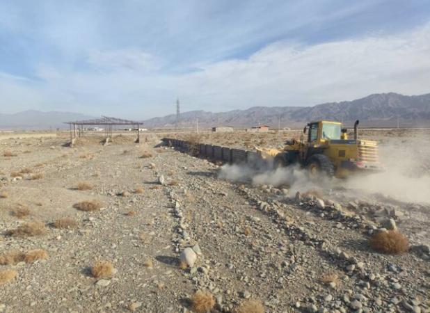 رفع تصرف یک هکتار اراضی ملی در جیرفت با ارزش بیش از ۸۰ میلیارد تومان