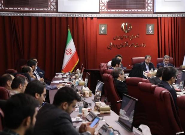 راهکاراقتصاددانان برای حل چالشهای اقتصادایران