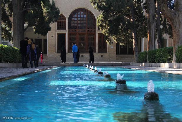 فرجی: فاز ۲ بهسازی مسیر گردشگری باغ فین کاشان آغاز شد