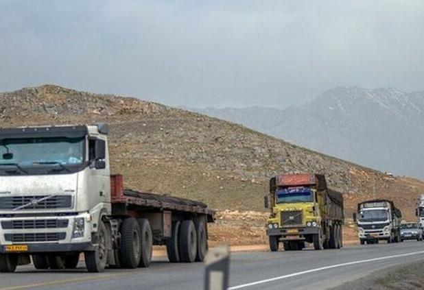 تشریفات گمرکی ۱۲۴۰ کامیون حامل تجهیزات مواکب از مرز مهران