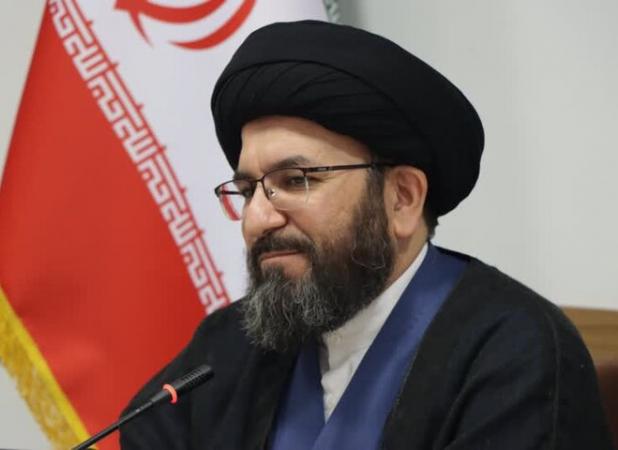 بازتعریف نقش دستگاه‌ها برای تقویت نماز در مراکز عمومی ضروری است