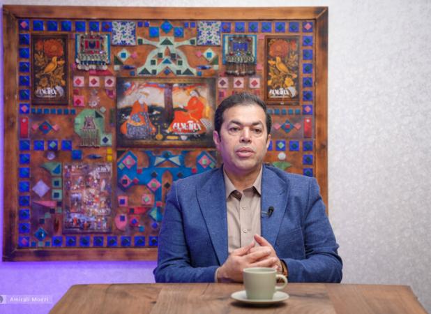 نتیجه فشارهای ساترا مانند فنر به یکباره رها می‌شود