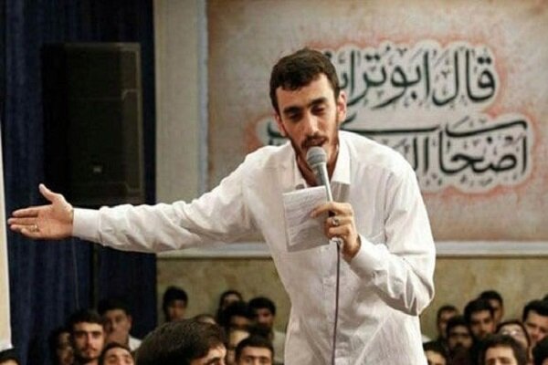 مدیحه سرایی مهدی رسولی در حرم حضرت معصومه(س)