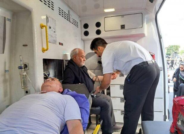 درمان رایگان مجروحان اورژانسی در مراکز دولتی و خصوصی/لغو مرخصی پزشکان و پرستاران