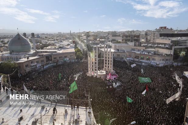 «لبیک یا خامنه‌ای»و«حید ر حیدر»در مراسم «یوم‌العباس» حسینیه اعظم زنجان