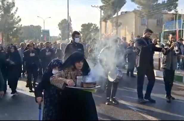 خاکسپاری شهید گمنام ۱۸ ساله عملیات والفجر ۳ در امیریه