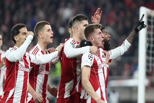 طارمی خارج از ترکیب اصلی المپیاکوس از دید رسانه یونانی