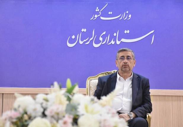 استاندار لرستان: خدمت به جامعه ایثارگران وظیفه مهم و ویژه مسئولان است