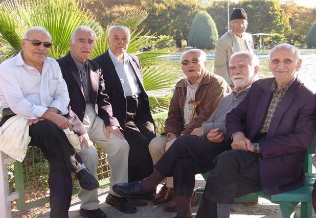 بازنشستگان نسل تکرار نشدنی جامعه هستند