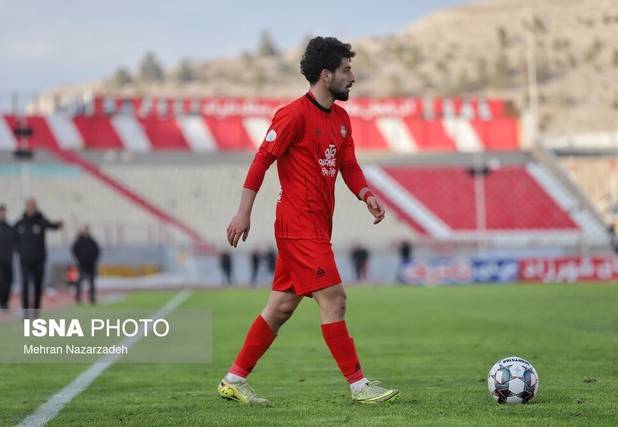 جدول لیگ برتر فوتبال پس از برد سپاهان و باخت تراکتور/ پرسپولیس از فرصت استفاده می‌کند؟