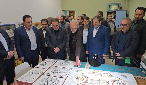 بازدید استاندار و رئیس‌کل دادگستری ایلام از زندان مرکزی