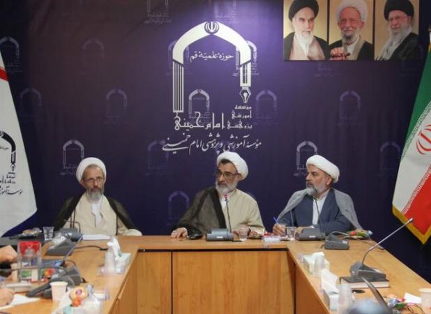 مبانی علوم انسانی اسلامی باید به فناوری نرم تبدیل شوند