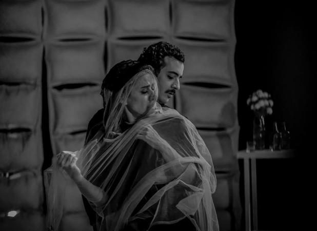 چند نمای کاملا خاص از سحر دولتشاهی در تئاتر شهر