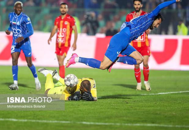 یک مربی: شکست برای استقلال خوزستان عادتی تکراری شده / فولاد در حال نابودی است