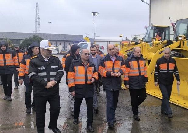 ماشین‌ آلات سنگین و نیمه سنگین راهداری گیلان رونمایی شد