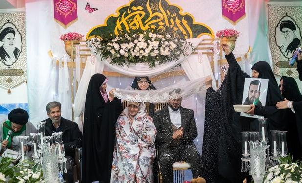 اشک مهمانان عروسی خواهر شهید برداغ کرمان+عکس