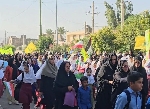 برگزاری راهپیمایی یوم‌الله ۱۳ آبان در شهر حاجی آباد