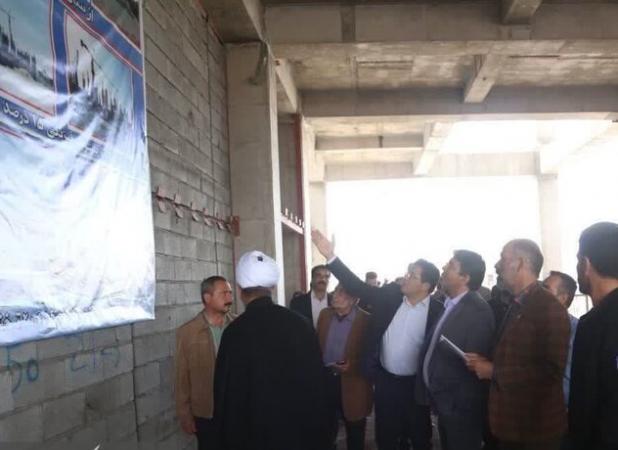 خیران و واحدهای صنعتی و معدنی کرمان برای تکمیل بیمارستان بم مشارکت کنند