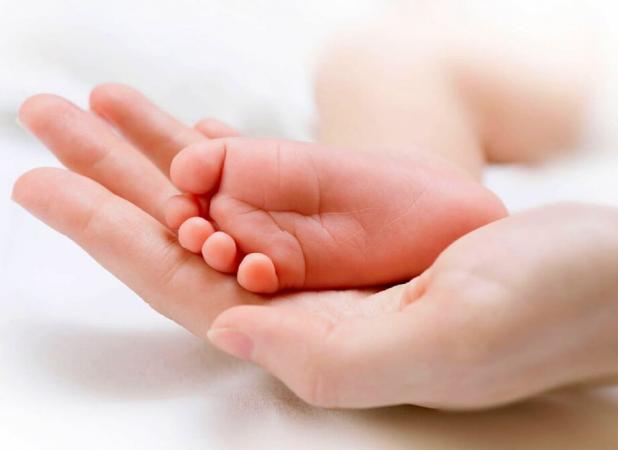 سایه بحران ناباروری بر آینده جمعیتی ایران؛ راهکار مقابله چیست؟