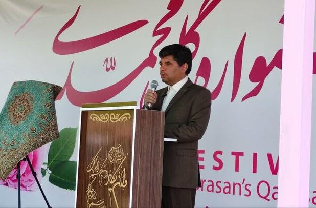 فعالیت ۵۰ کارگاه گلاب‌گیری با هزار نفر در روستای فرخد