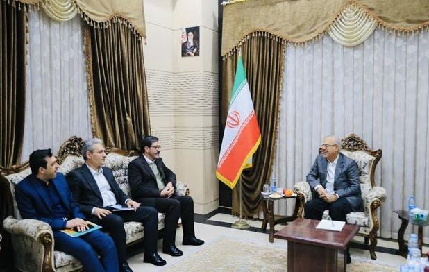 استاندار هرمزگان: کمبود نیروی انسانی از چالش‌های جدی دستگاه‌های اجرایی استان است