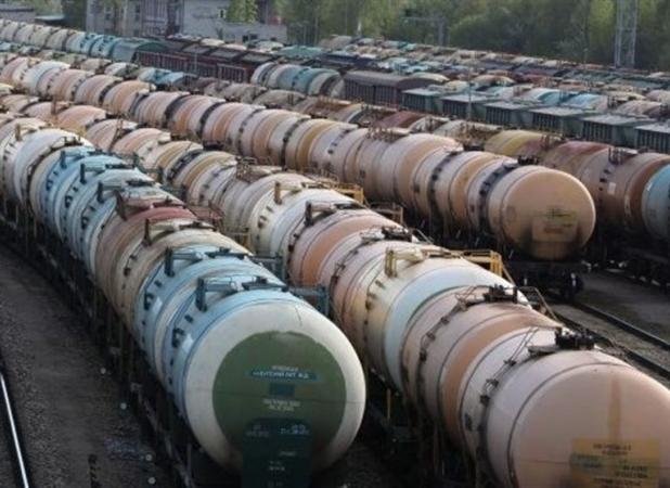 قرقیزستان طی ۲ ماه ۱۱ میلیون دلار سوخت به افغانستان فرستاد