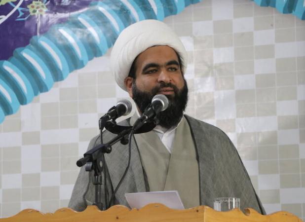 امام جمعه رودان: مکتب فاطمی الگوی کامل زن مسلمان است