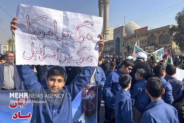 حاجتی: ملت ایران با زور و ظلم تسلیم نمی‌شود