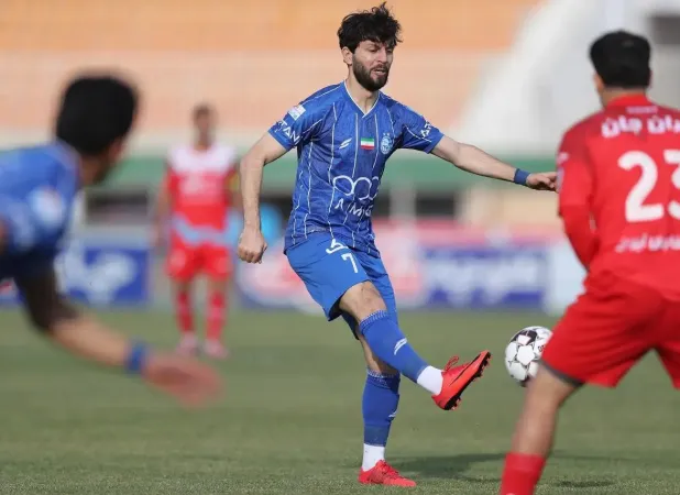 ستاره استقلال جراحی شد