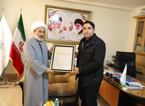 کاروند: شهرداری سنندج رکورددار فضاسازی قرآنی کشور شد