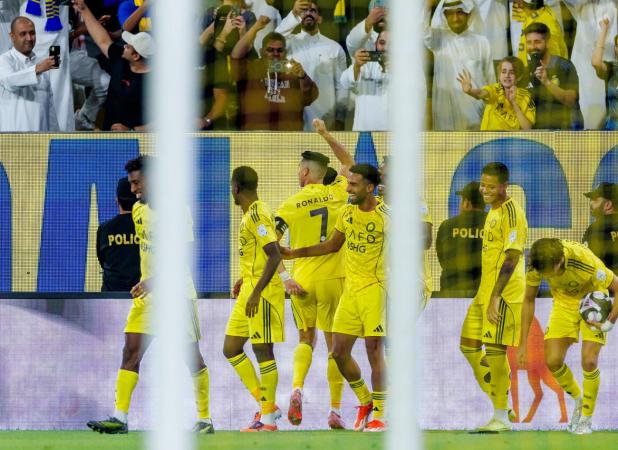 مدل موی رونالدو وسط بازی تغییر کرد!