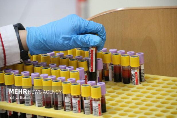 تیم سیار خون‌گیری پاوه اهدای خون را تسهیل می‌کند