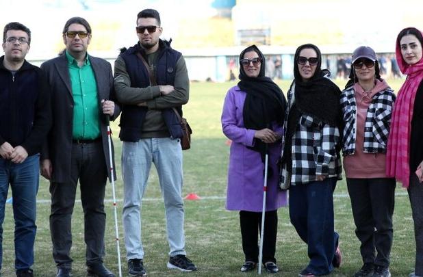 حضور روشندلان در تمرین شمس‌آذر